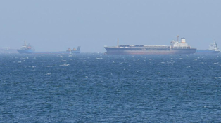 Tregua entre Estados Unidos e Irán: se reactiva el tránsito en el estrecho de Ormuz