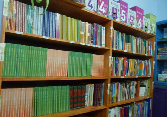 Completa. Tiene libros para todas las edades. Recibieron también una donación desde la Nación. Foto gentileza: Gabinete joven