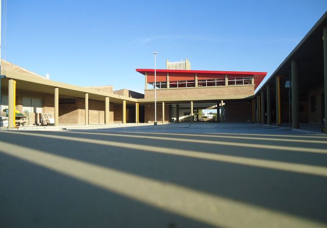 Construyen tres nuevos edificios escolares en Paraná