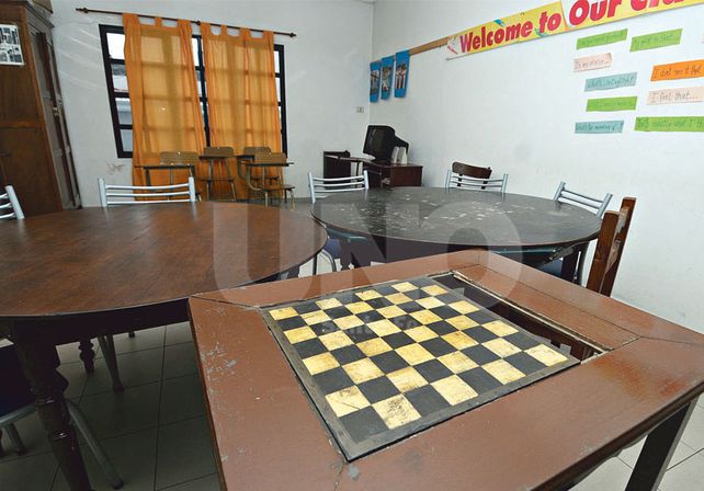 Dentro de una estructura edilicia renovada