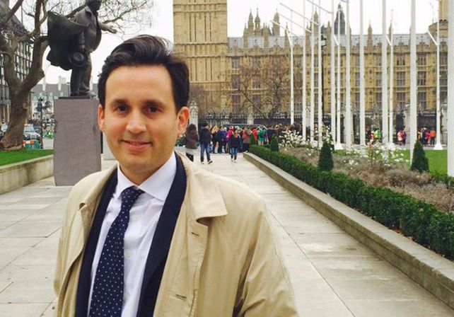Un santafesino disertó en el Parlamento Inglés sobre la Nueva Argentina