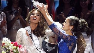 La venezolana María Gabriela Isler fue coronada como la nueva Miss Universo