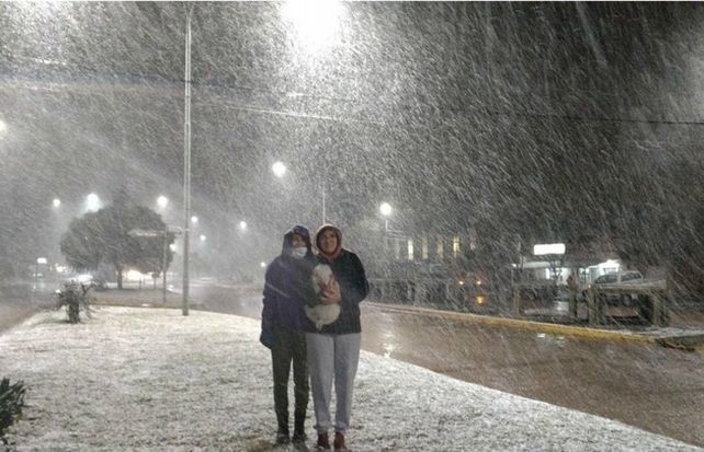 Agua nieve el fin de semana en Sierra de la Ventana