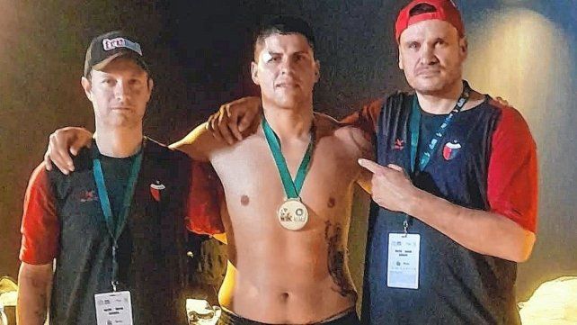 El pesado santafesino Chiquito Vergara se hizo grande en Arabia Saudita.