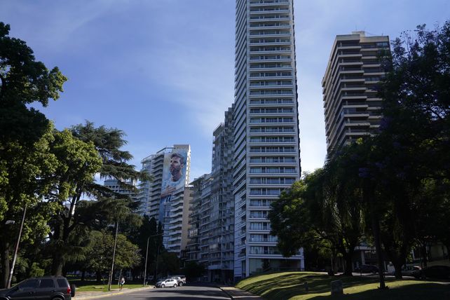 La torre Aqualina y a pocos metros la zona donde secuestraron en octubre a la mujer y al hijo de un empresario. Todo duró 16 horas.&nbsp;