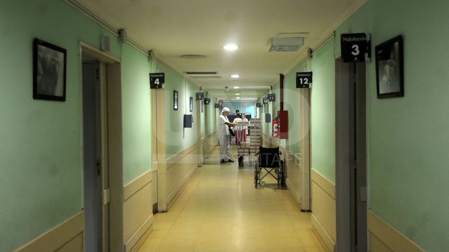 Buscan a un hombre que golpeó a su mujer embarazada de siete meses