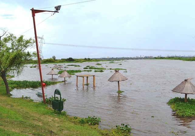 Sin playas. Debido al avance de las aguas