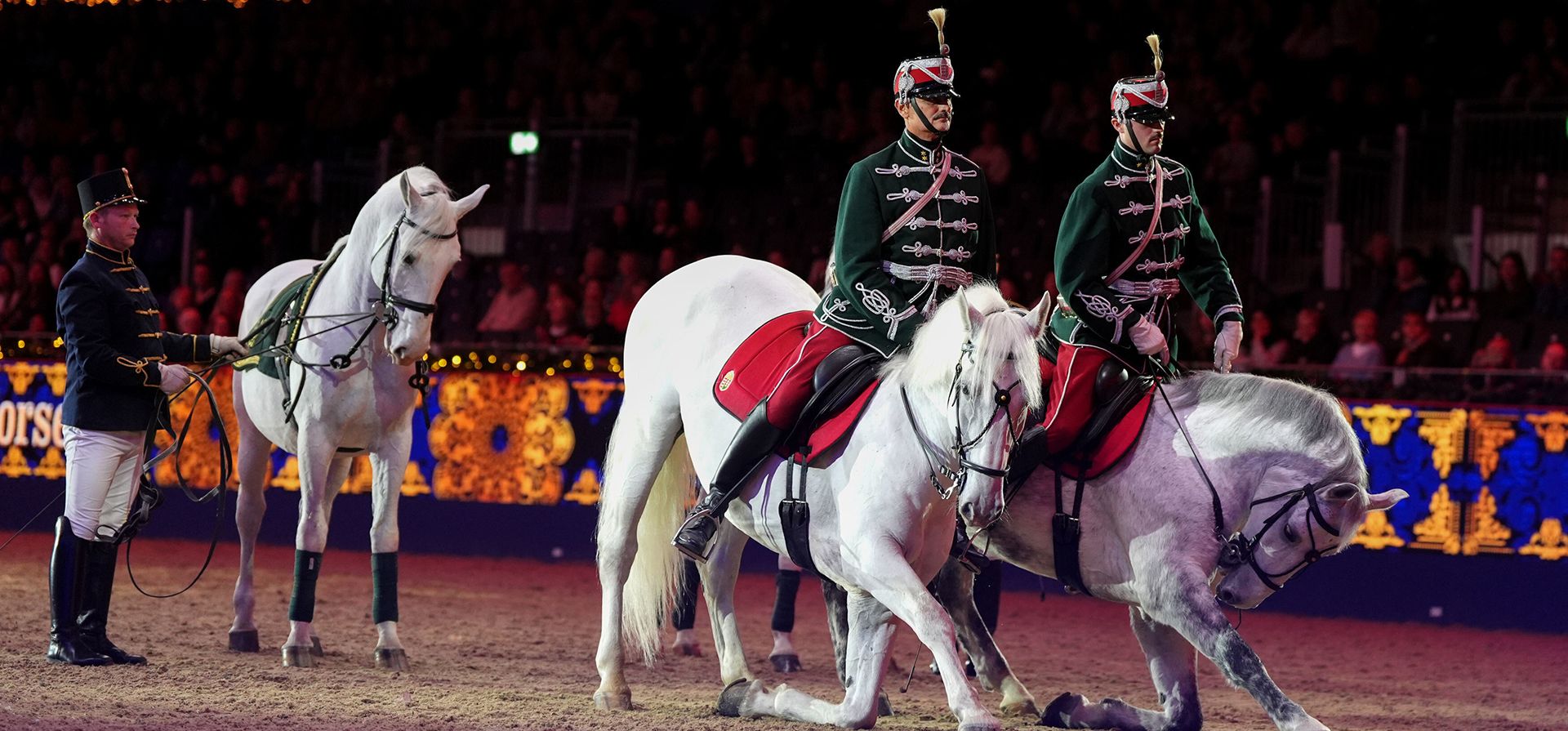 Acción del evento de Cultura Ecuestre Húngara en el segundo día del Salón Internacional del Caballo de Londres, el viernes 19 de diciembre de 2025. (Ben Whitley/PA vía AP) Acción del evento de Cultura Ecuestre Húngara en el segundo día del Salón Internacional del Caballo de Londres, el viernes 19 de diciembre de 2025. (Ben Whitley/PA vía AP)