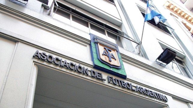 Ordenan suspender la reglamentación de las SAD que impulsa el Gobierno.