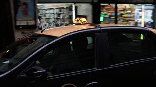 Taxistas y remiseros advierten una situación caótica del sector y exigen subir las tarifas un 25%