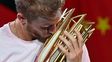 Davidovich Fokina se coronó campeón en el Masters 1000 de Shanghái ante Rafa Jódar