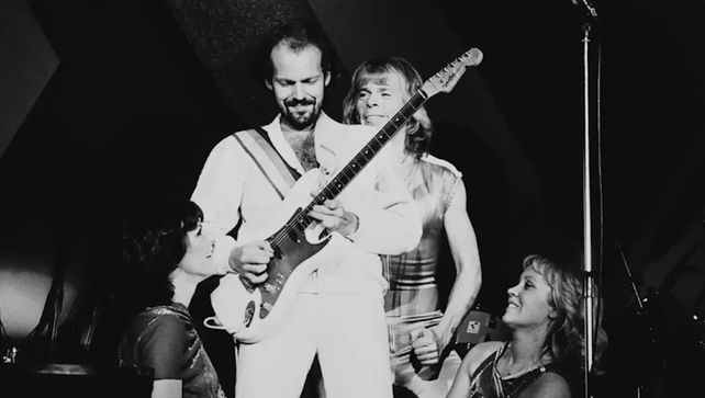 Murió el legendario guitarrista de ABBA