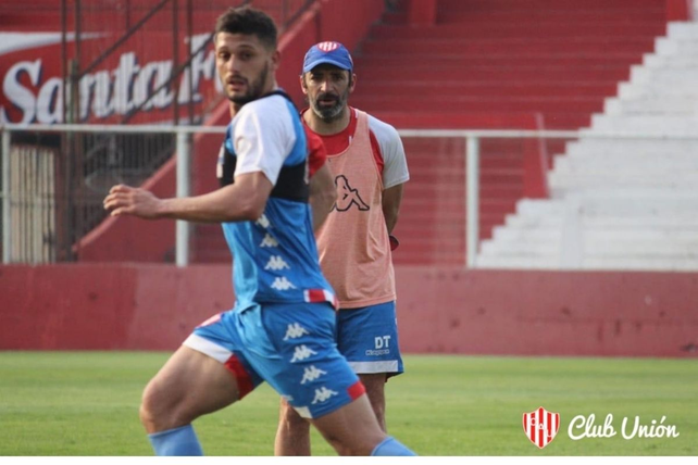 Juan Manuel García a fuerza de goles lucha por un lugar dentro del equipo titular de Unión.