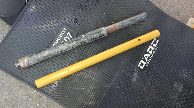 Detenido. Al hombre de 33 años le encontraron una escopeta tumbera en su vehículo.