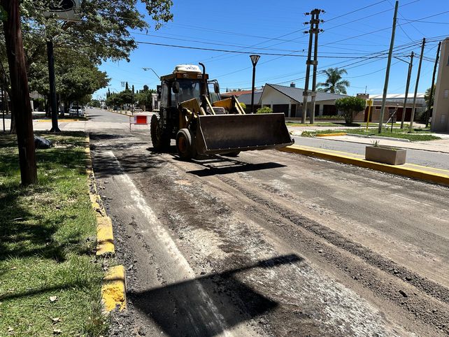 Las obras de repavimentación en avenida Alberdi fueron una promesa de campaña de Juan Pablo Pellegrino quien en diciembre cumpliò su primer año de mandato.