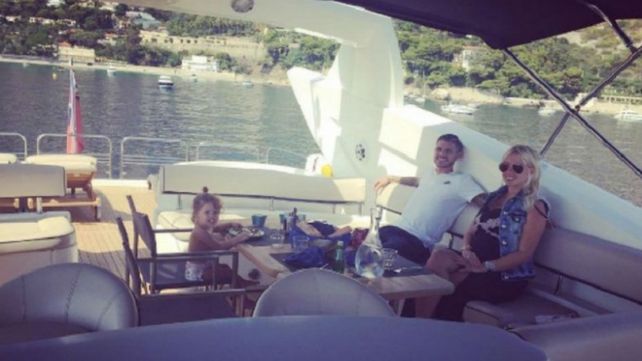 La familia Icardi-Nara apleno en Instagram.
