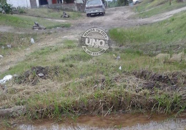 Las calles internas de Bajada Grande están abandonadas