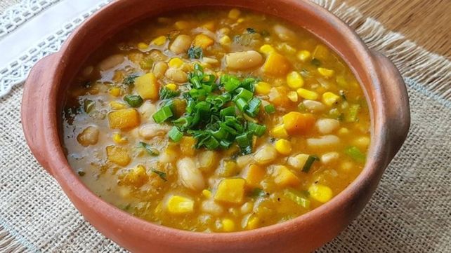 Cómo preparar un buen plato de locro para este primero de mayo