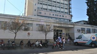 Bebé permanece internado en el hospital mientras sus padres realizan graves acusaciones cruzadas