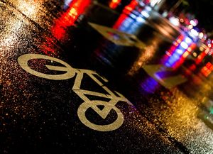 Ciclistas recorrerán todo Bulevar de noche para celebrar el Día Mundial de la Bicicleta