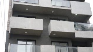 Investigan el posible femicidio de una mujer trans en un edificio del macrocentro