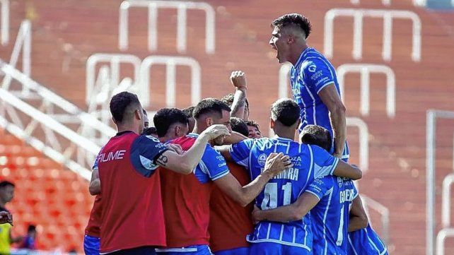 Godoy Cruz superó a Tigre para afianzarse como único puntero de la zona B en la Copa de la Liga.