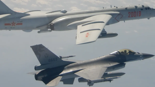 Un bombardero chino es custodiado por un caza de Taiwán en octubre de 2021. Los incidentes de este tipo son permanentes.&nbsp;