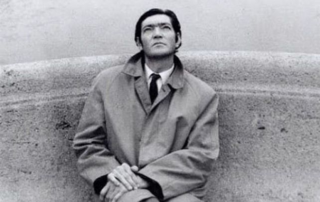 El notable escritor argentino Julio Cortázar