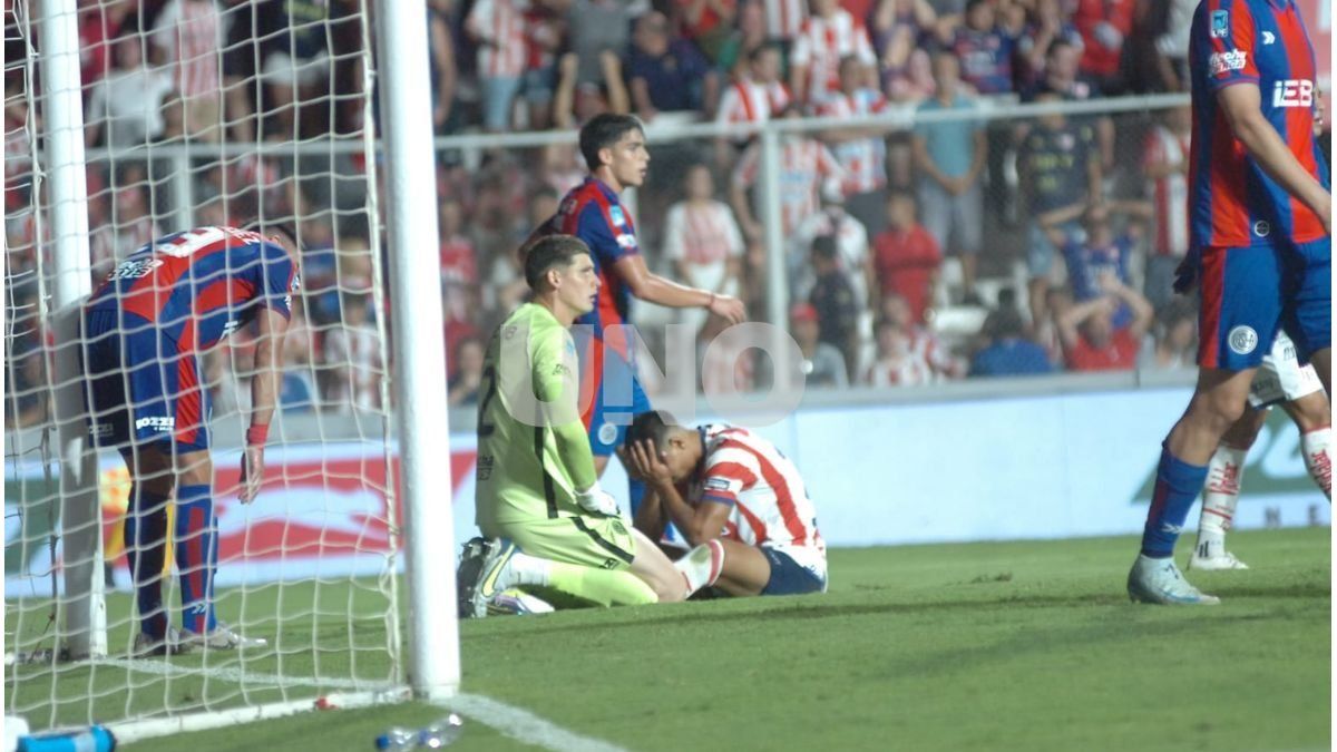 Unión erró todo ante San Lorenzo, sumó un empate con sabor a castigo y ...
