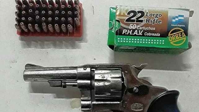 Tres detenidos por alquiler y venta de armas en Paraná