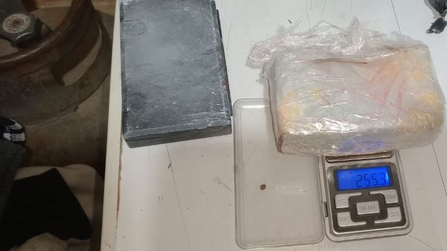 Desarticularon actividad de narcomenudeo en Nogoyá tras allanamientos simultáneos. Secuetraron drogas