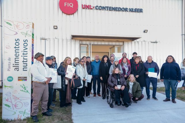Ciencia santafesina contra el hambre: la UNL y el Parque Tecnológico entregaron más de 6.000 raciones de alimentos a 11 instituciones