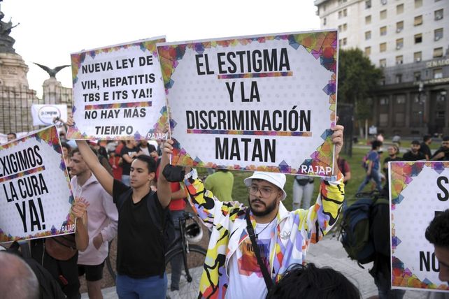 ¡Es Ley! Cientos de personas siguieron ayer el debate en Senado