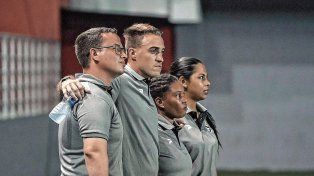 Gustavo Aguiar forma parte del cuerpo técnico del equipo femenino de Tauro FC