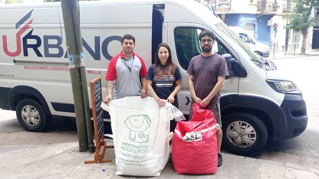Florencia y las donaciones junto a la empresa privada de Rosario que aporta su granito de arena para el Hospital Garrahan