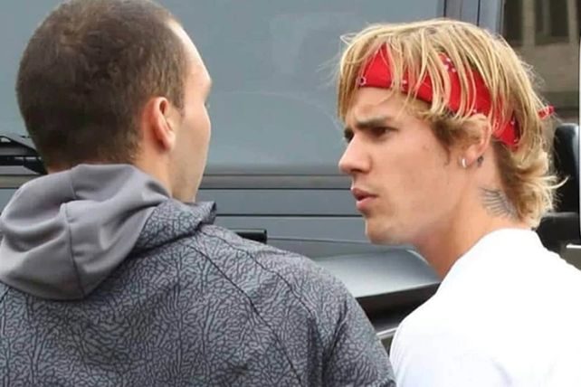 La reacción. Justin Bieber no respondió bien al pedido de una selfie de un rosarino.