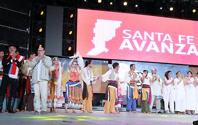Consagración. Los artistas santafesinos en el escenario mayor del folclore argentino.