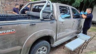 La camioneta que se secuestró en Cerrito por el caso del cuerpo calcinado dentro de un auto.