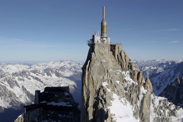 Inauguraron Chamonix Skywalk: mirá cómo es flotar seguro en los Alpes a 3.800 metros