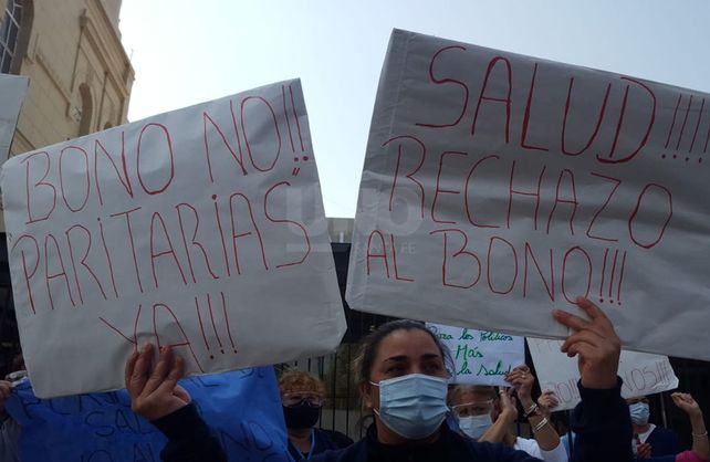 Reclamos de trabajadores del Cullen.