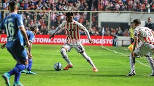 Gustavo Munúa, otra vez obligado a meter mano en Unión