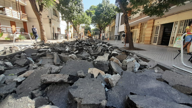 Los trabajos que se realizan sobre calle Maipú.&nbsp;