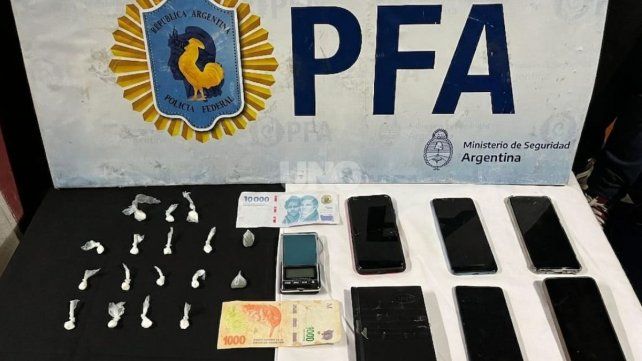 La Federal detuvo a un hombre por vender drogas en distintos barrios y secuestró estupefacientes