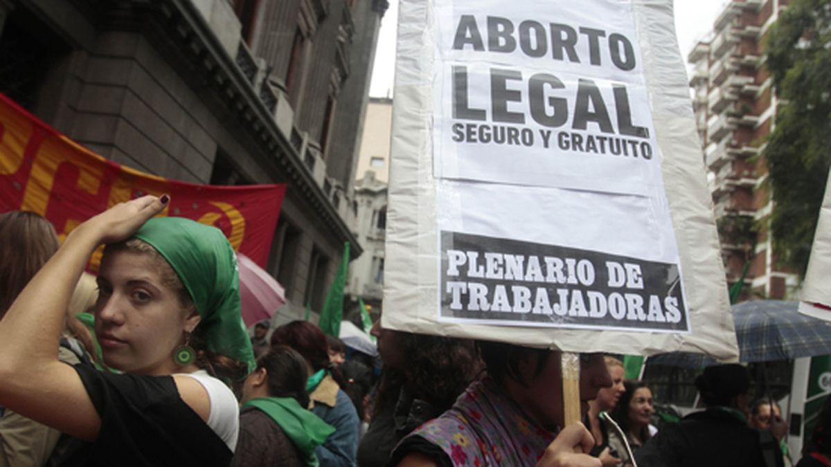 Diputados presentan nuevo proyecto de ley para despenalizar el aborto