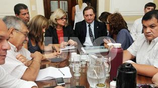 En febrero del próximo año habrá aumentos para los docentes