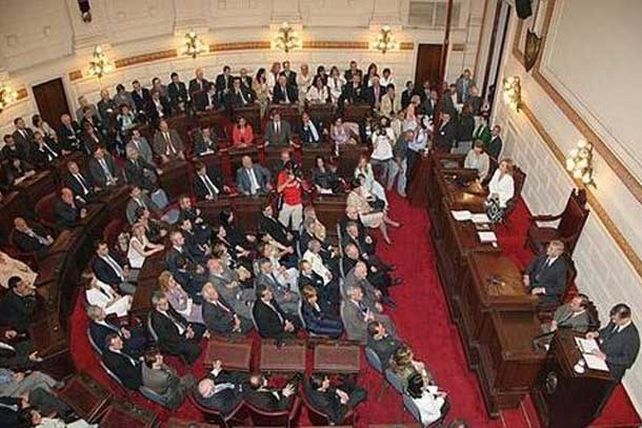 Antes del cambio de bancadas se llamará a extraordinarias