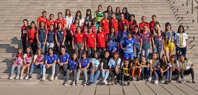 La Asociación Rosarina, decana del fútbol argentino celebra sus 121 aniversario