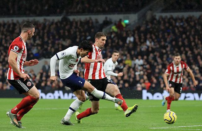 Tottenham agudizó su mal presente en la Premier League
