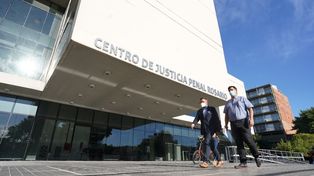 Micrófono espía: Escalante se presentó en el Centro de Justicia Penal para pedir que se investigue.