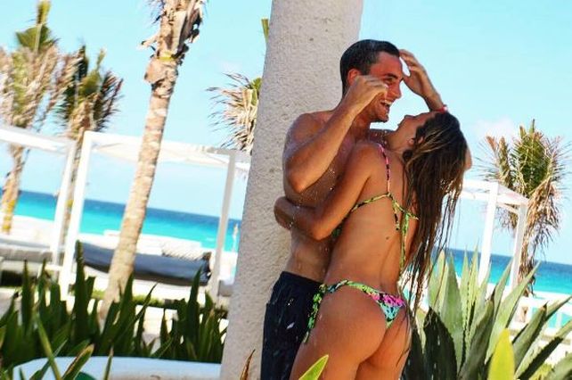 ¡Con la nena no! Tagliafico bajó a su novia en un sensual picadito playero